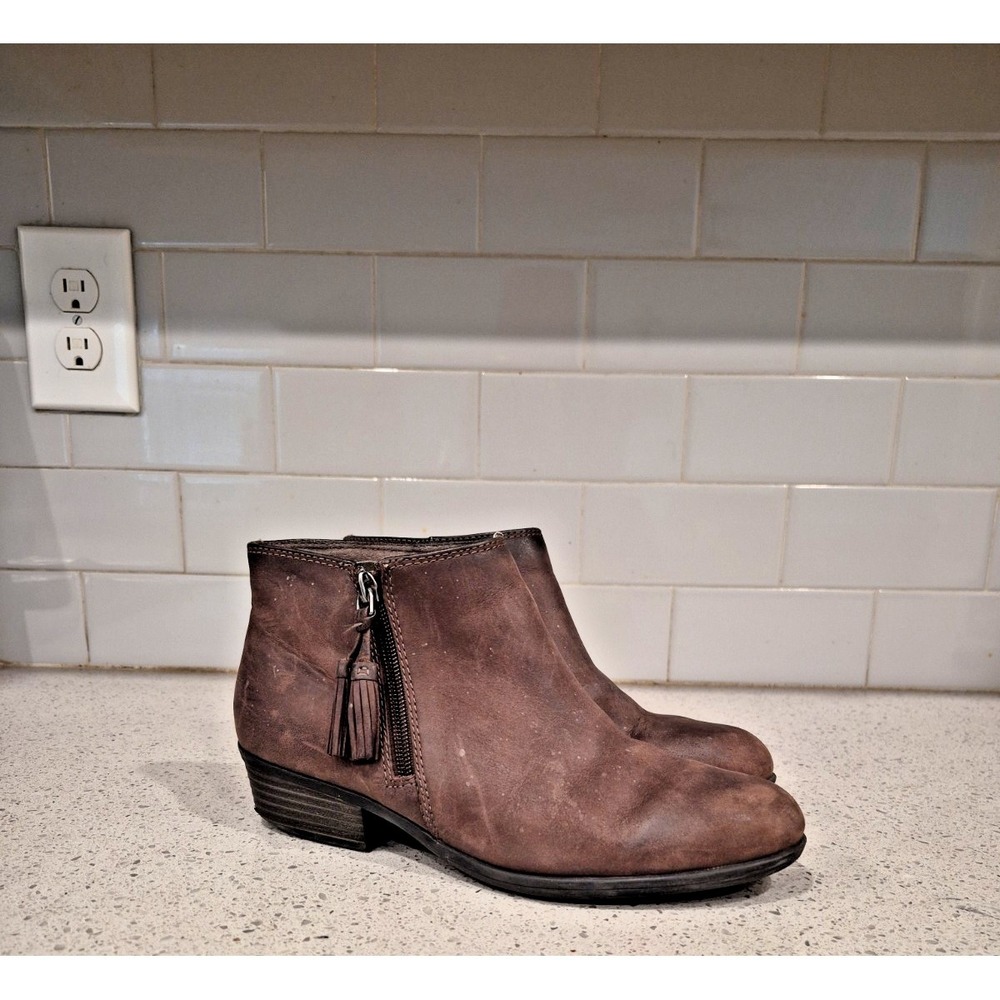 Clarks Addiy Terri Boots Womens 6.5 Brown Ankle Booties Tassel Zip Shoes